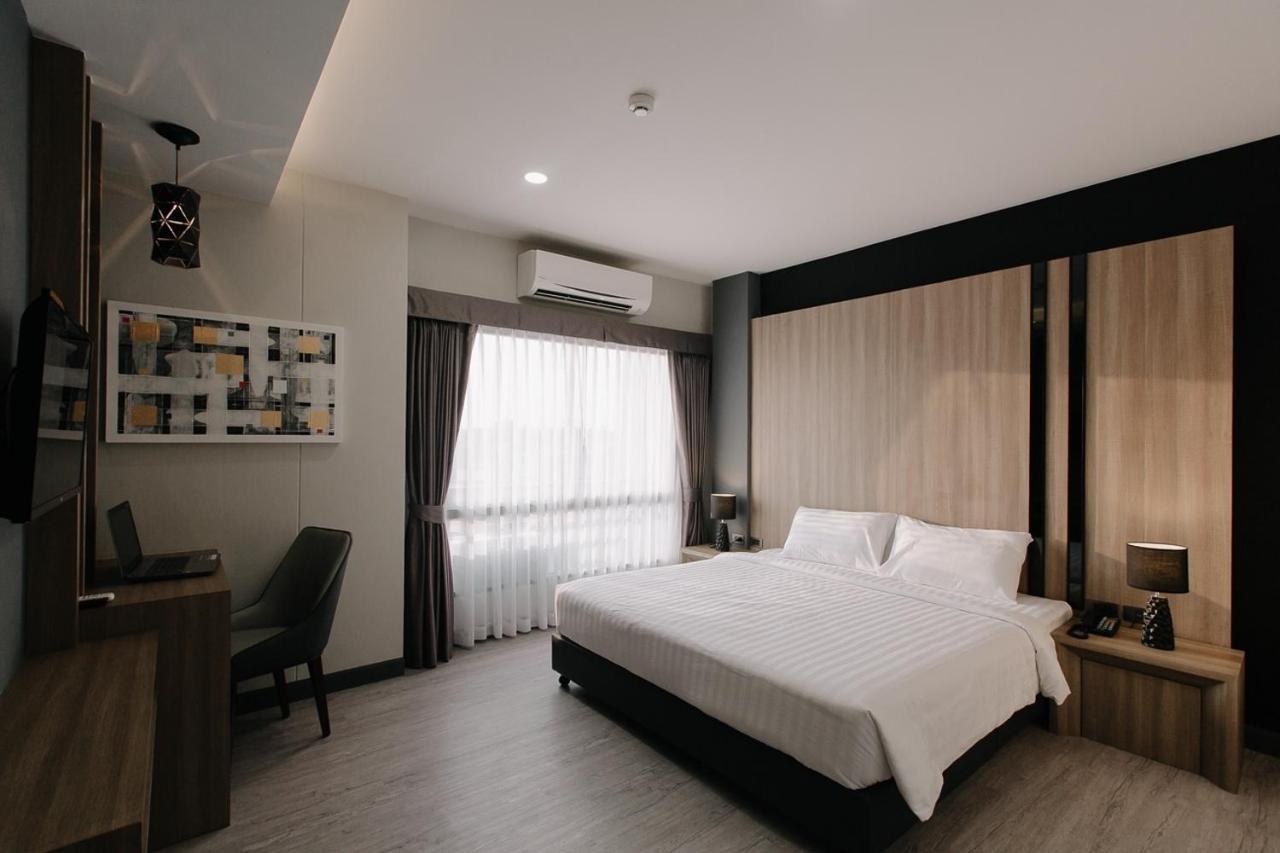 Arista Hotel Ubon Убон Ратчатани Екстериор снимка